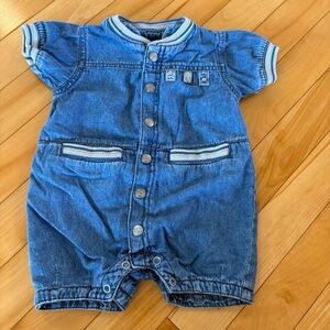 H&M Baby Boy One Piece Vintage Denim 90s buttons size 56 = newborn